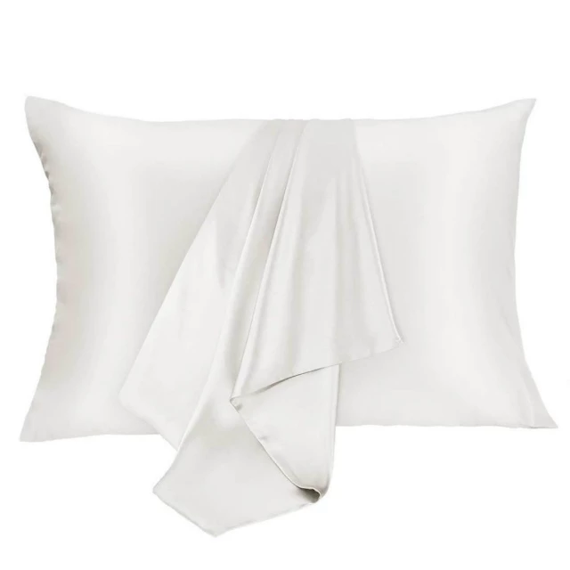 Bonnet or Silk Pillowcase for Curly Hair at Night?